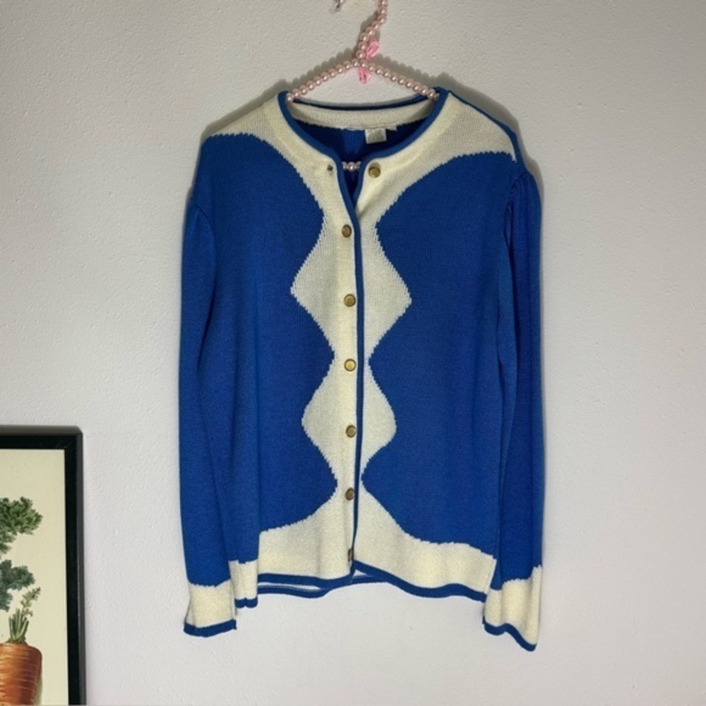 Vintage blue and ivory patterned cardigan with gold buttons